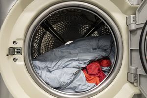 Як прати синтетичний спальний мішок