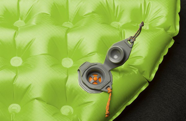 Надувний килимок Sea to Summit Comfort Light Insulated Mat, 184х55х6.3см, Green (STS AMCLINSRRAS)